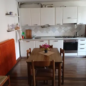 Primo Sole , Primaluna Italy