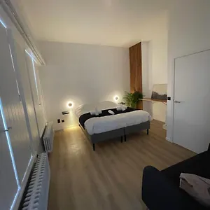 2* Casa de hóspedes D 28